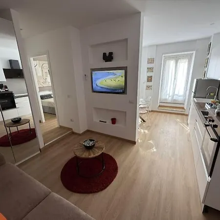 Colosseo Licia Apartment *